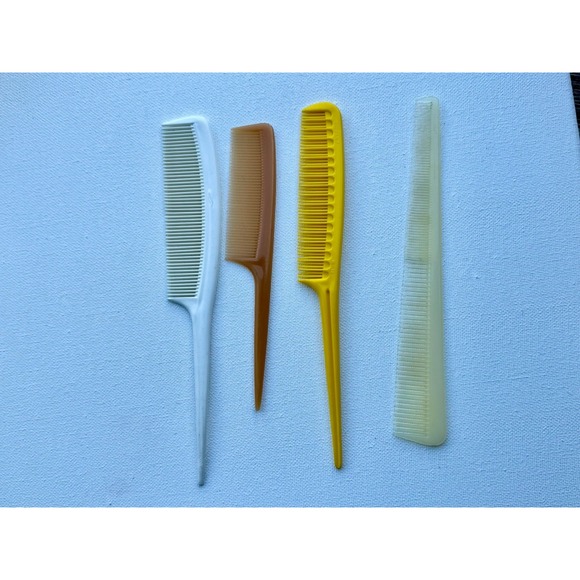 Vintage Hair Combs Tupper! Tupperware, Plastic Teasing Comb Set 4 Made In USA - Picture 1 of 6